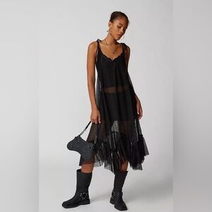 Tilly’s Mesh midi slip dress black
